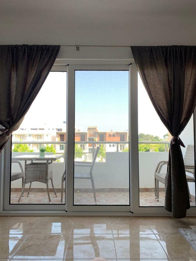 Apartmán Cekaj Palace Ulcinj Exteriér fotografie